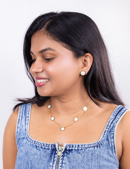 Four-Leaf Clover White Necklace