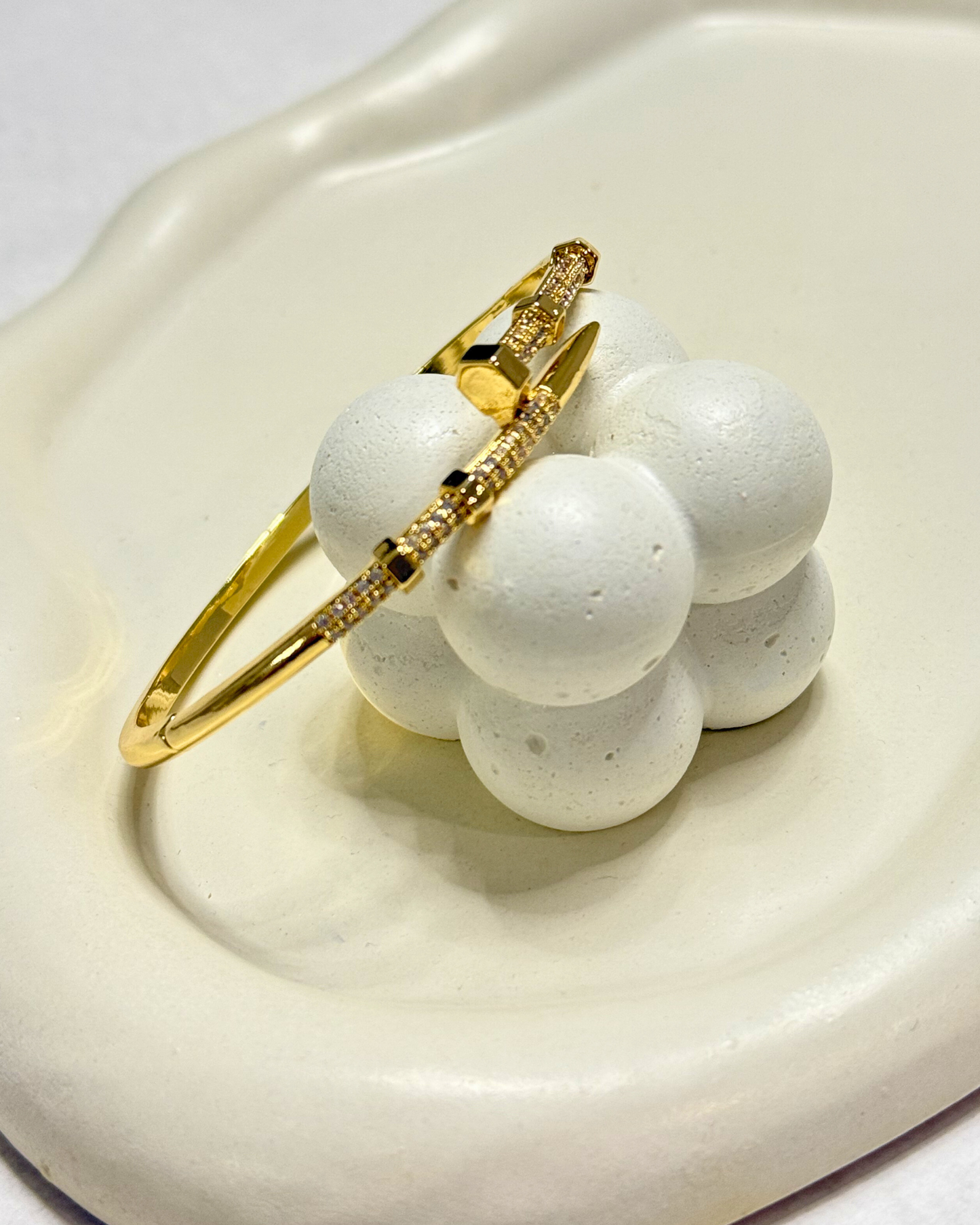 Elegant Nail Zirconia Bangle