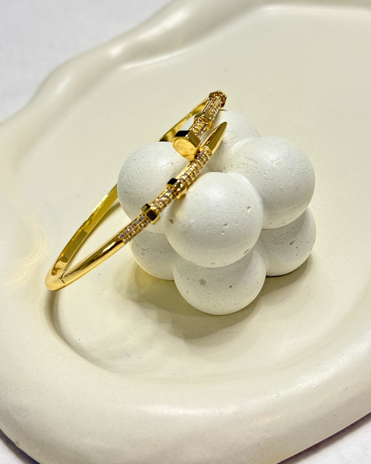 Elegant Nail Zirconia Bangle