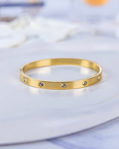 Gold Plated Four-Leaf Diamonds Bangle