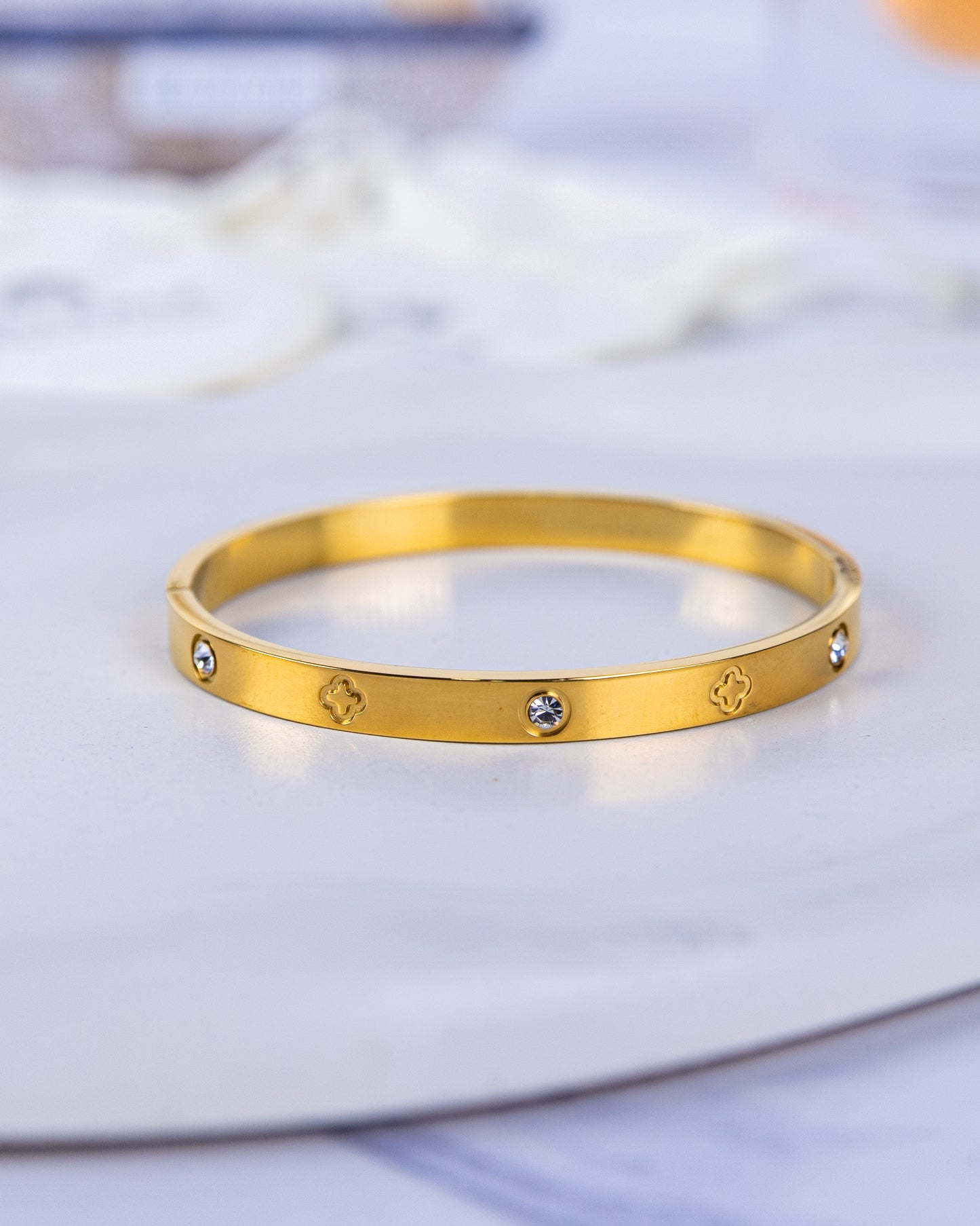 Gold Plated Four-Leaf Clover Diamonds Bangle