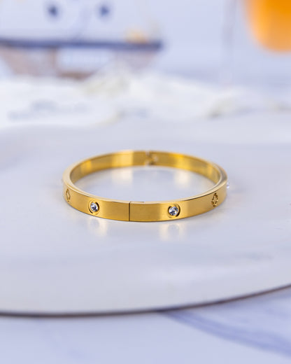 Gold Plated Four-Leaf Clover Diamonds Bangle