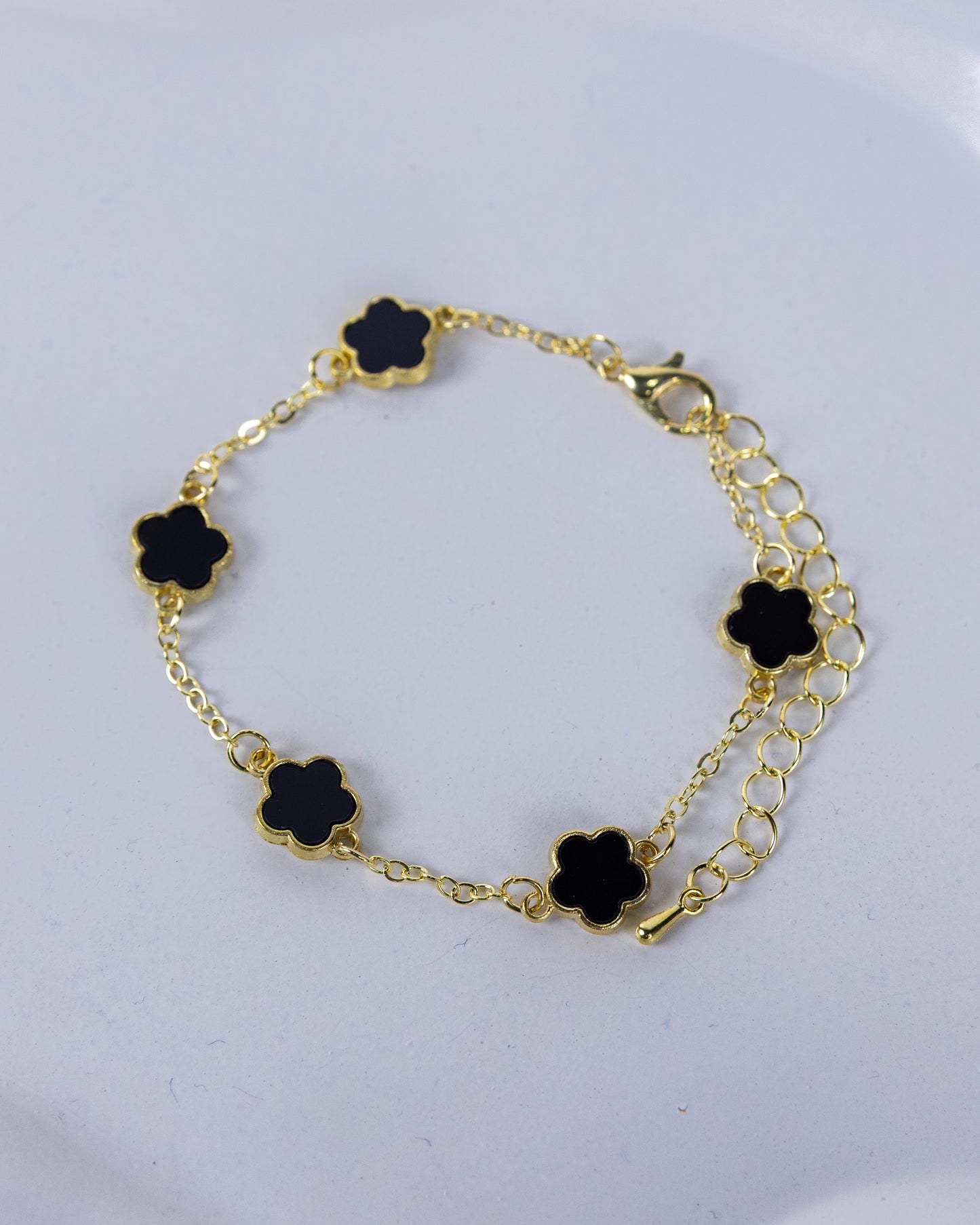 Elegant Lucky Flower Black Bracelet