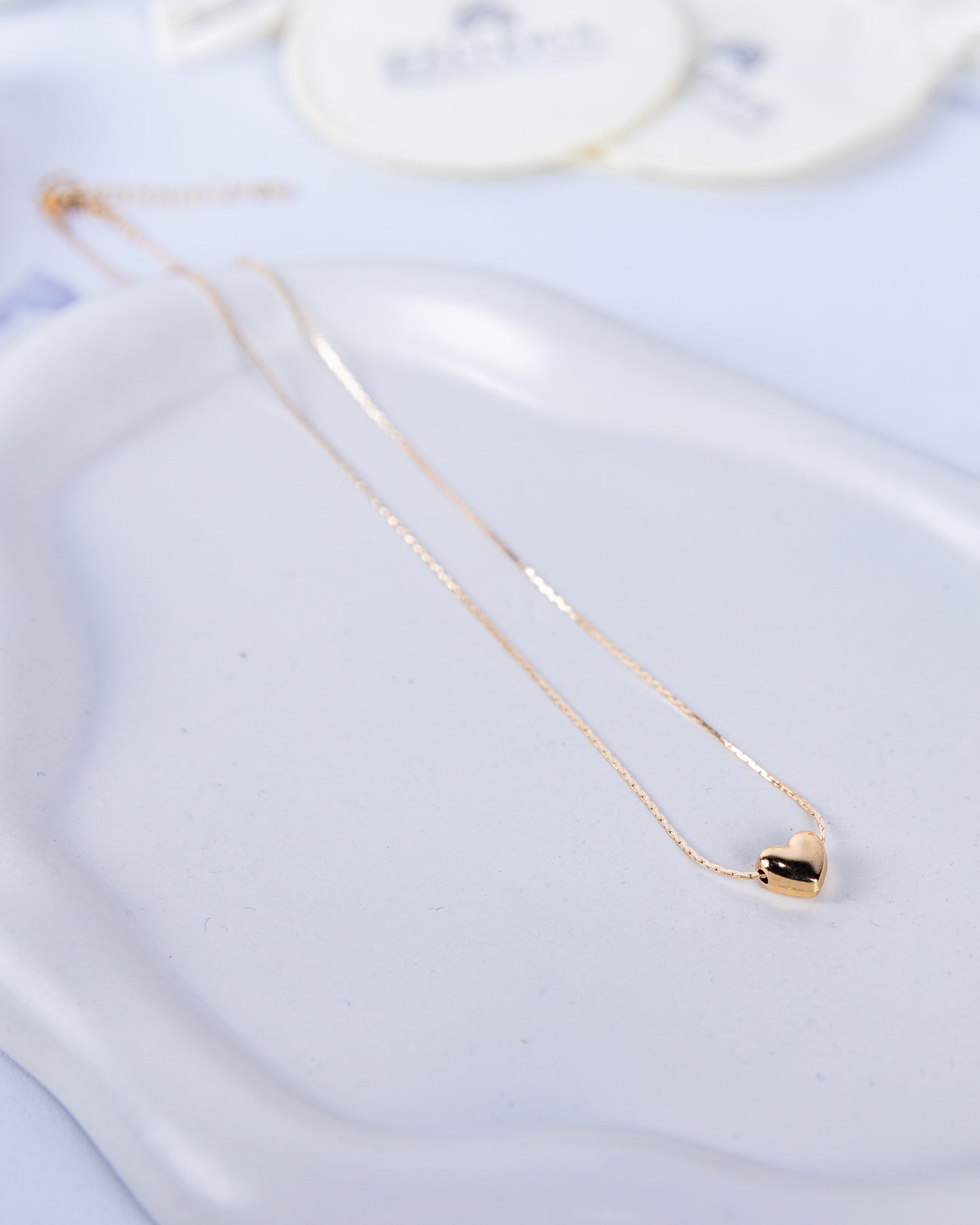 Gold Elegant Heart-Shaped Necklace