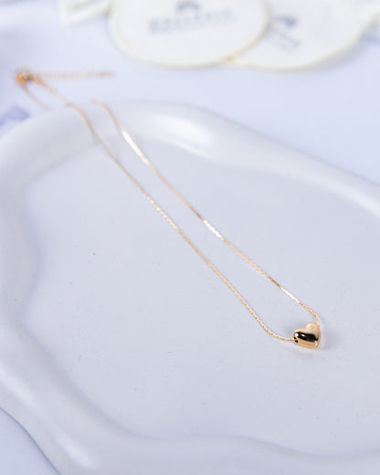 Gold Elegant Heart-Shaped Necklace
