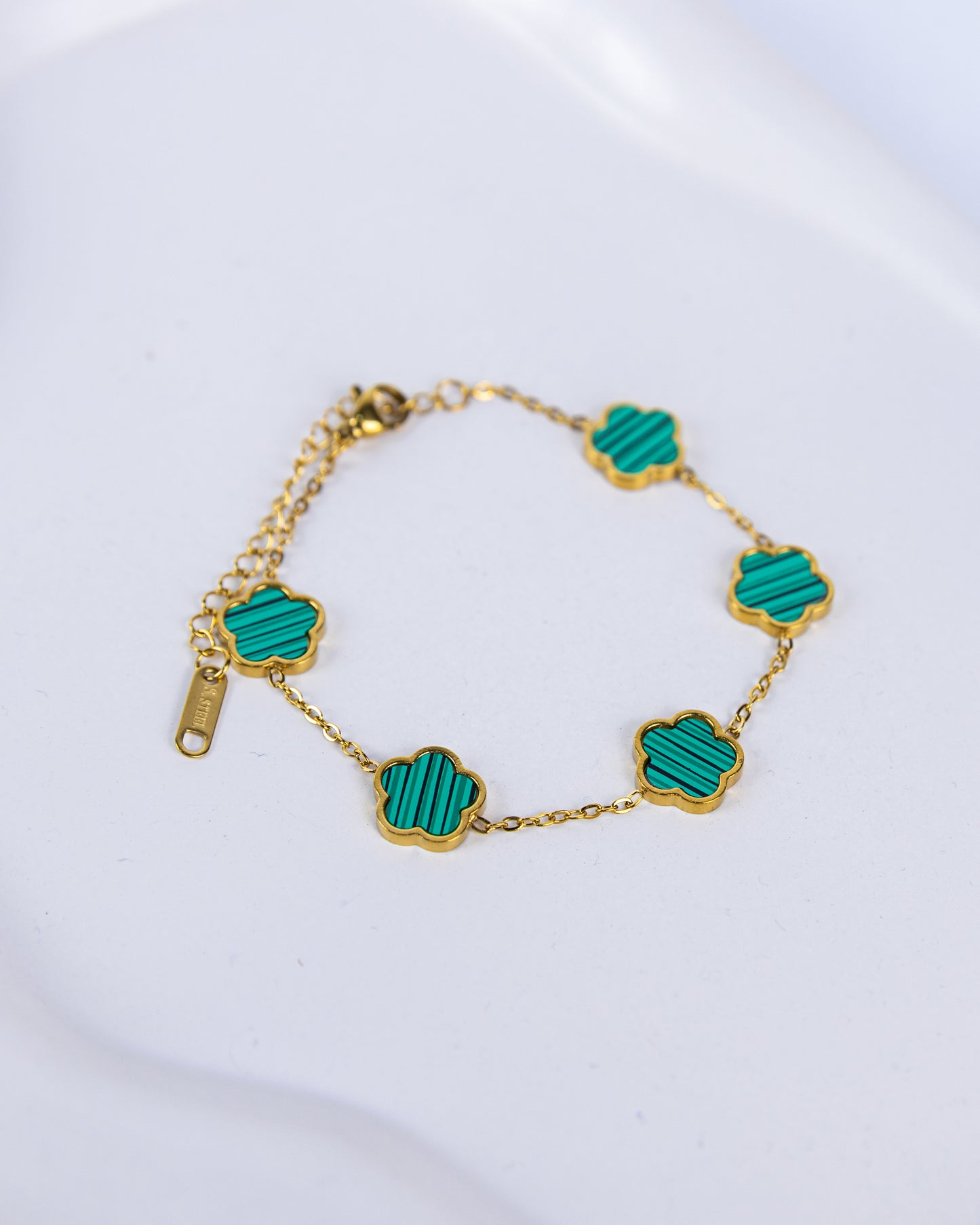 Four-Leaf Clover Green Bracelet