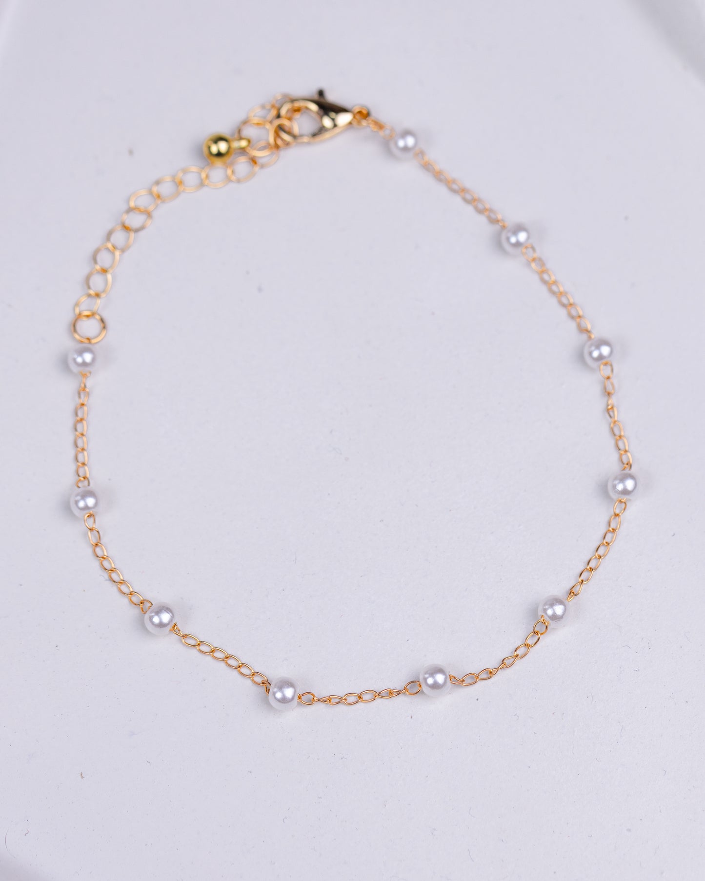 Delicate Pearl Bracelet